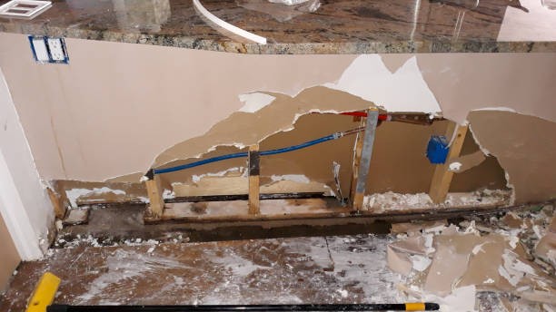 Best Water damage restoration near me  in Wantagh, NY